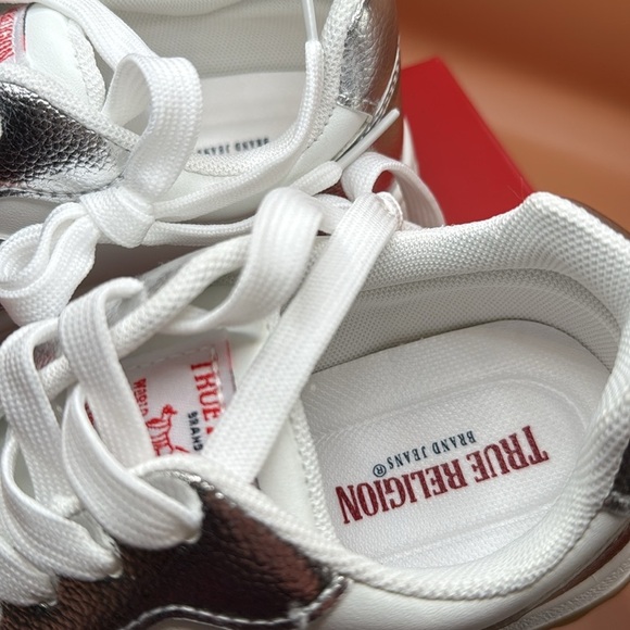 True Religion Women's Karlie Court Sneaker Size 7 New in Box! - Picture 6 of 12